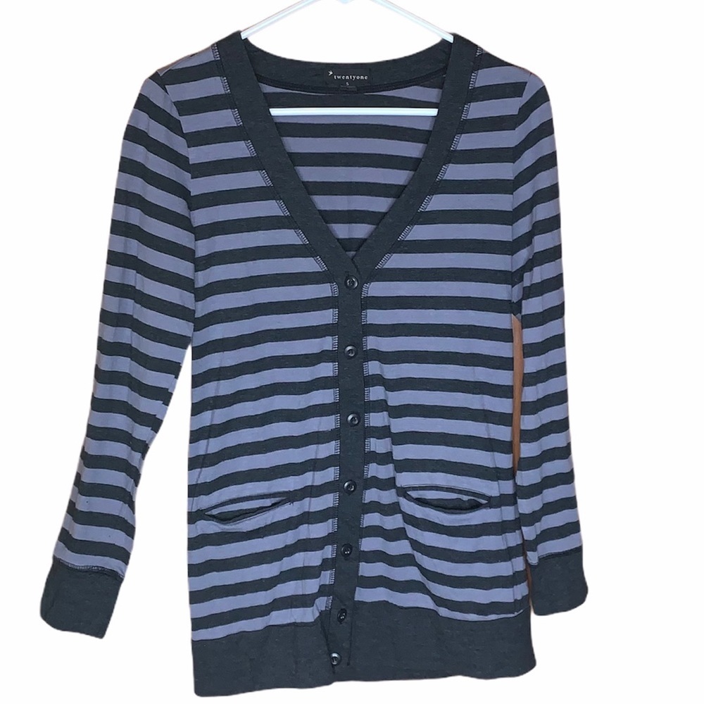 Women’s button cardigan